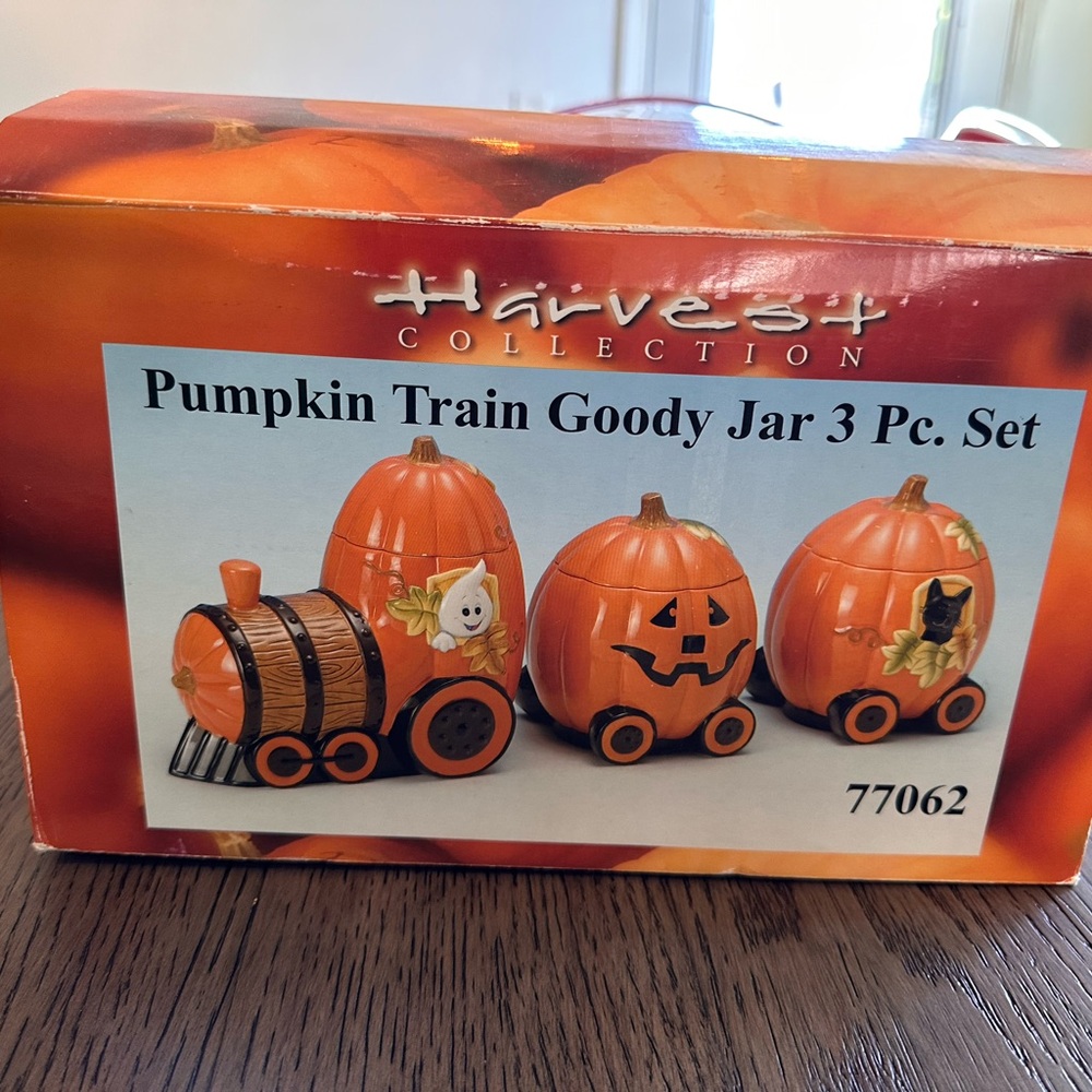 Vintage’ Harvest Collection Pumpkin Train Goody Jar 3 Pc. Set. In Box
